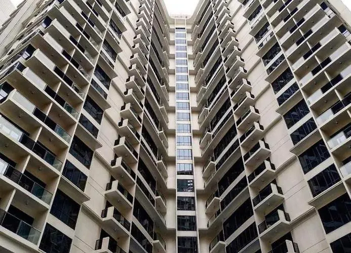 Morgan Bgc Shortwalk8 Venice Mall With View